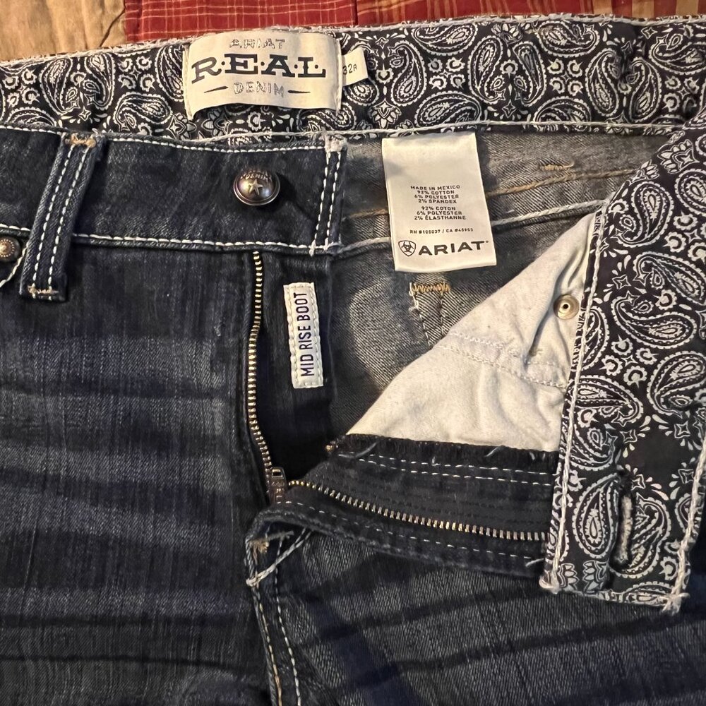 Ariat Jeans - Picture 3 of 4